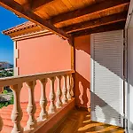 בית נופש Residencia El Duque - 1, Marius *