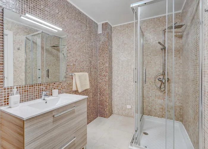 Residencia El Duque - 1, Marius 阿德耶