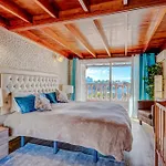 Residencia El Duque - 1, Marius アデヘ