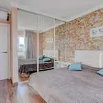 Residencia El Duque - 1, Marius アデヘ