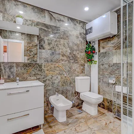 Residencia El Duque - 1, Marius Tatil Evi *