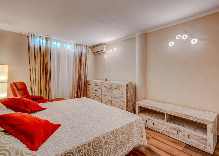 Residencia El Duque - 1, Marius Holiday home