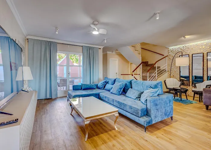 펜션 Residencia El Duque - 1, Marius 아데제