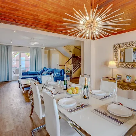 بيت للعطل Residencia El Duque - 1, Marius أذيخي