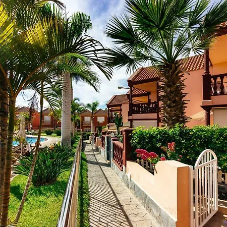 Dom wakacyjny Residencia El Duque - 1, Marius *