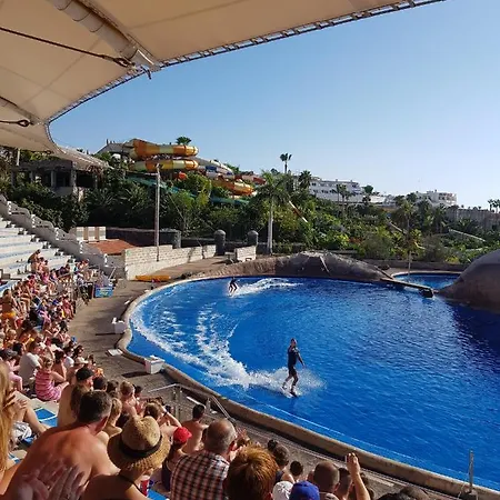 بيت للعطل Residencia El Duque - 1, Marius